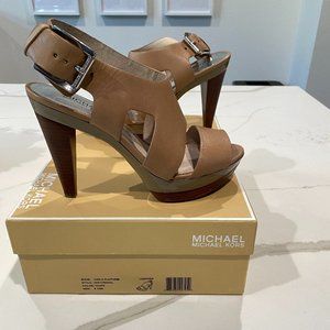 Michael Kors Carla Platform Heels Womans Size 8.5